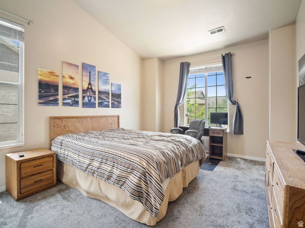 Image 8 of property listing at 482 N WALTON DR, North Salt Lake, UT 84054