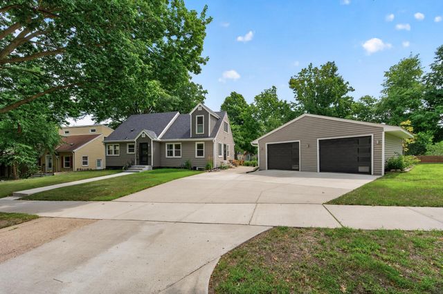2605 Garfield Street NE, Minneapolis, MN 55418