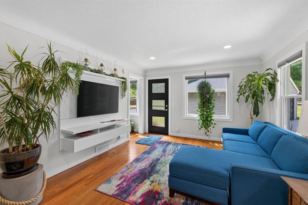 2605 Garfield Street NE, Minneapolis, MN 55418 — photo 4