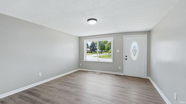 7216 Cranberry Road, Fort Wayne, IN 46825