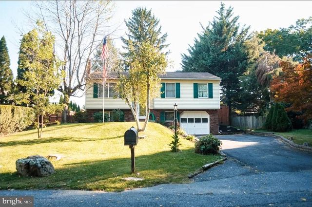 2330 S 5TH ST, Steelton, PA 17113