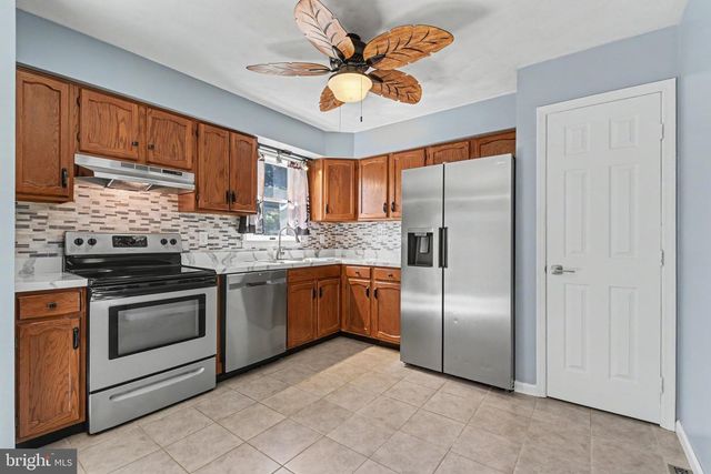 2330 S 5TH ST, Steelton, PA 17113