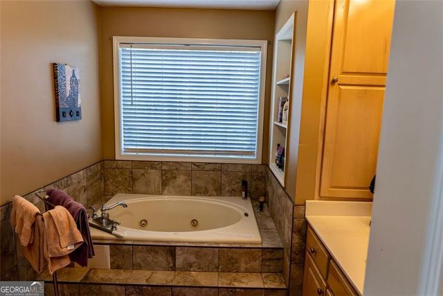 9636 Squirrel Wood Run, Douglasville, GA 30135