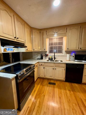 9636 Squirrel Wood Run, Douglasville, GA 30135