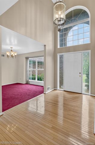 1953 Twin Sun Circle, Walled Lake, MI 48390