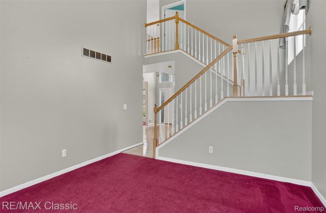 1953 Twin Sun Circle, Walled Lake, MI 48390