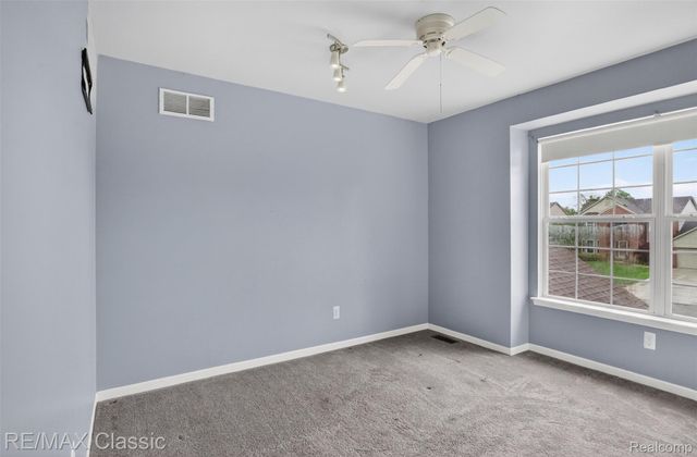 1953 Twin Sun Circle, Walled Lake, MI 48390