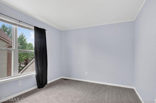 1953 Twin Sun Circle, Walled Lake, MI 48390