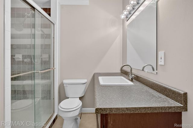 1953 Twin Sun Circle, Walled Lake, MI 48390