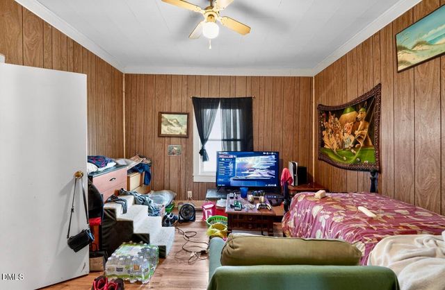 819 S Beaumont Avenue, Burlington, NC 27217