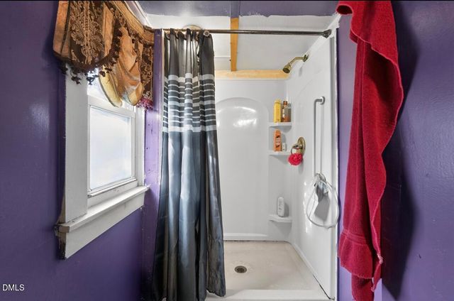 819 S Beaumont Avenue, Burlington, NC 27217