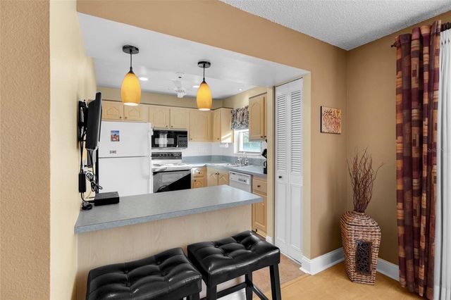 4210 IRONWOOD CIRCLE 308J, Bradenton, FL 34209