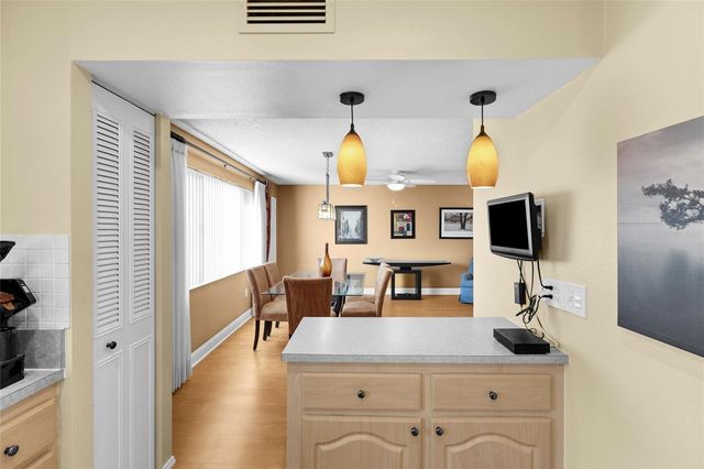 4210 IRONWOOD CIRCLE 308J, Bradenton, FL 34209