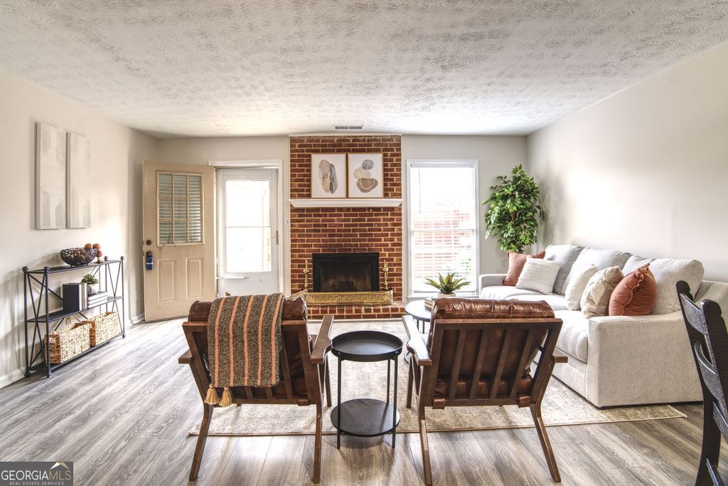 587 Wedgewood Drive, Alpharetta, GA 30009