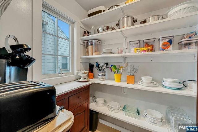 101 Schuyler Avenue, Pompton Lakes, NJ 07442