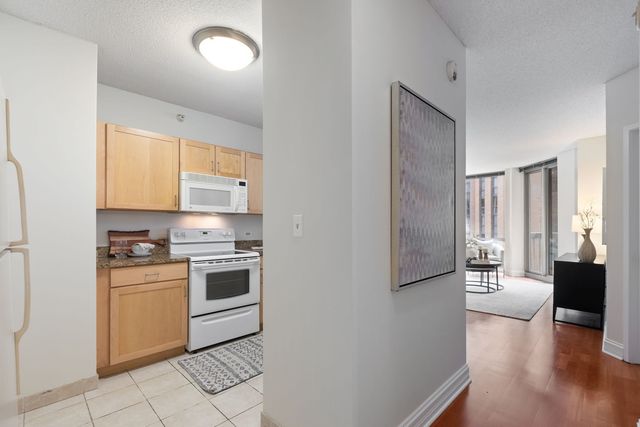 222 N Columbus Drive 2607, Chicago, IL 60601