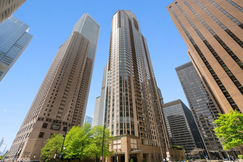 222 N Columbus Drive 2607, Chicago, IL 60601