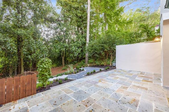 11 Mooregate Square NW, Atlanta, GA 30327