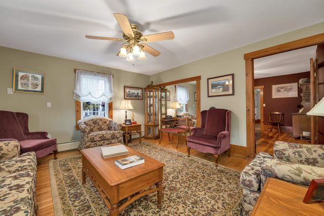 2384 White Mountain Highway, Conway, NH 03860