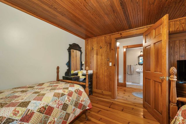 2384 White Mountain Highway, Conway, NH 03860