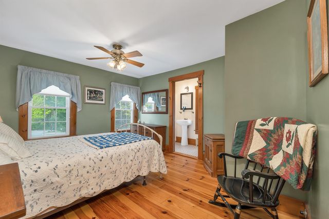 2384 White Mountain Highway, Conway, NH 03860