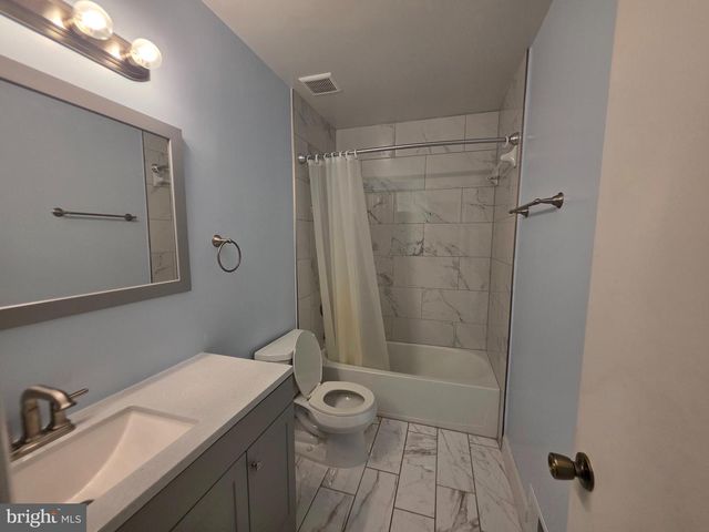 10 CASEY CT, Catonsville, MD 21228