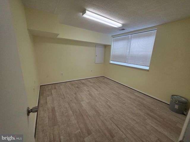 10 CASEY CT, Catonsville, MD 21228