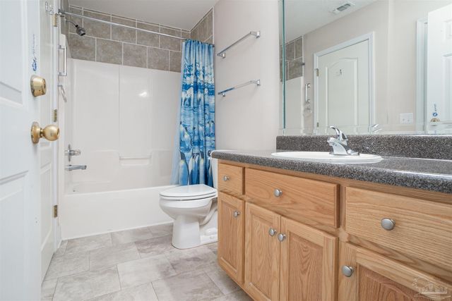 11401 Johnstone Dr, Pensacola, FL 32534