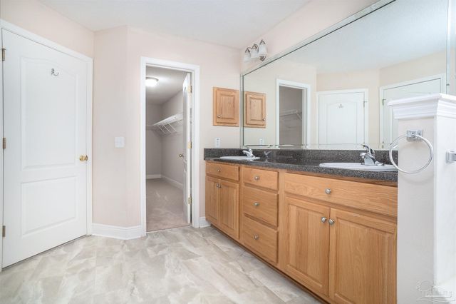 11401 Johnstone Dr, Pensacola, FL 32534