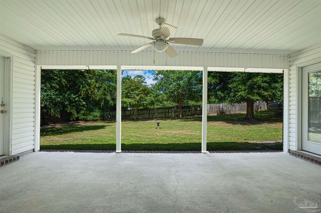 11401 Johnstone Dr, Pensacola, FL 32534