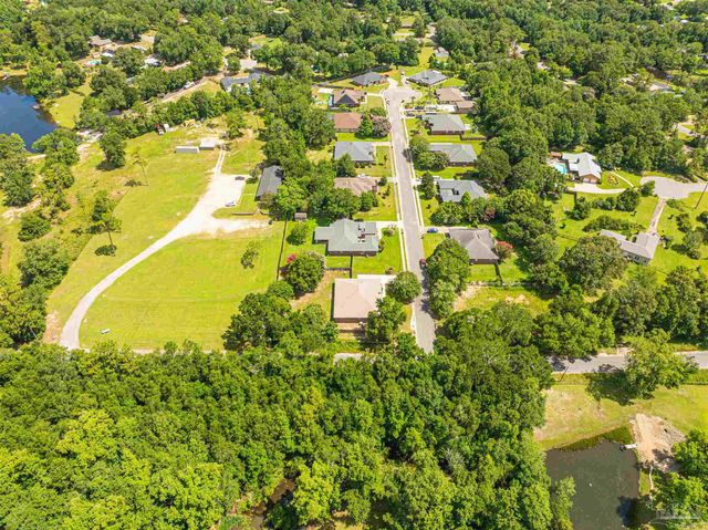 11401 Johnstone Dr, Pensacola, FL 32534