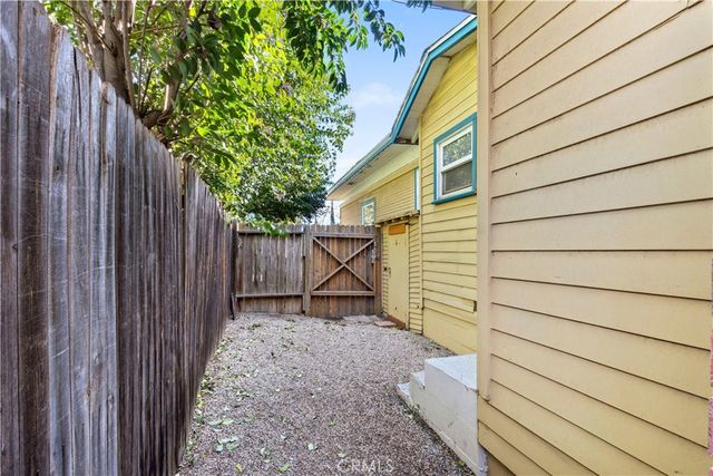 4073 Cedar Street, Riverside, CA 92501