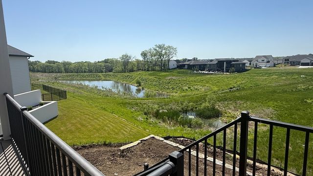18270 Valleyview Circle, Clive, IA 50325