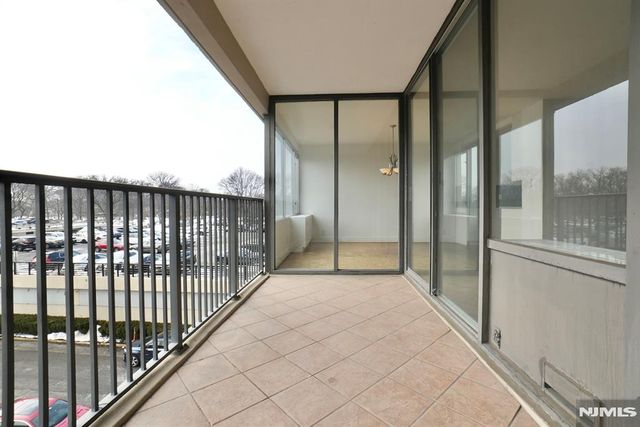 5 Horizon Road 203, Fort Lee, NJ 07024