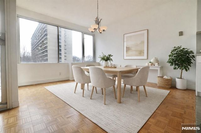 5 Horizon Road 203, Fort Lee, NJ 07024