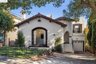2471 Burlington St, Oakland, CA 94602