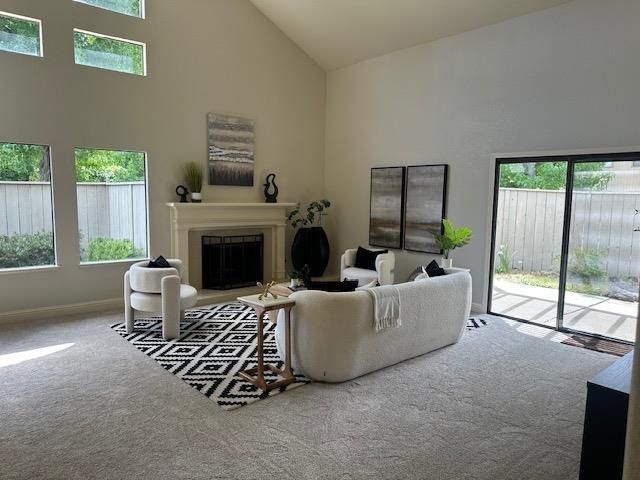 2021 Cedar Ridge Dr, Stockton, CA 95207