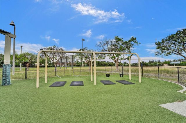 5337 SW 131st Ter, Miramar, FL 33027