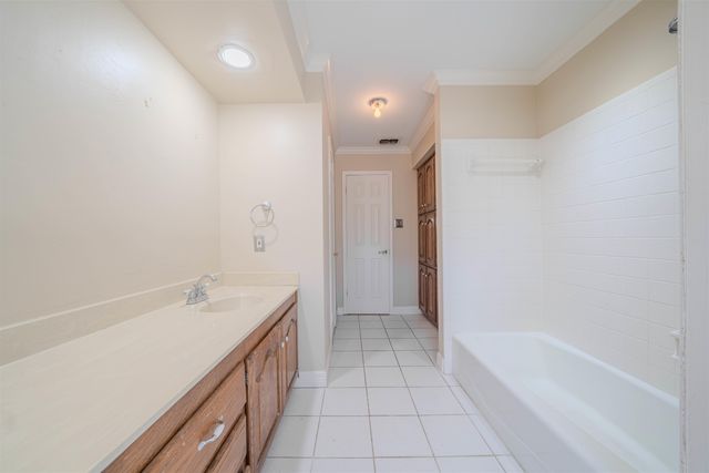 1416 Lazy Ln, Longview, TX 75604
