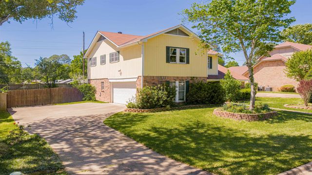 1416 Lazy Ln, Longview, TX 75604