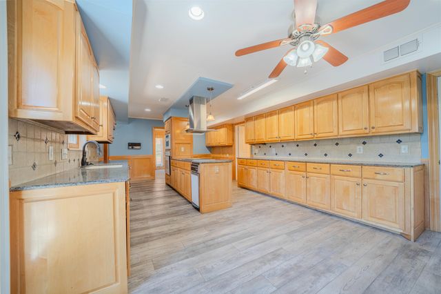 1416 Lazy Ln, Longview, TX 75604