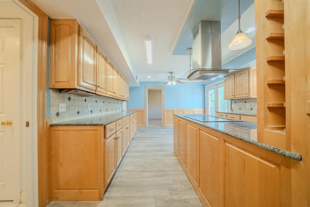 1416 Lazy Ln, Longview, TX 75604