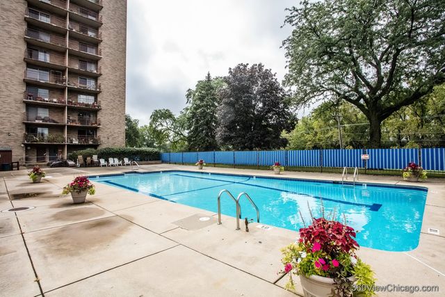 6833 N Kedzie Avenue 801, Chicago, IL 60645