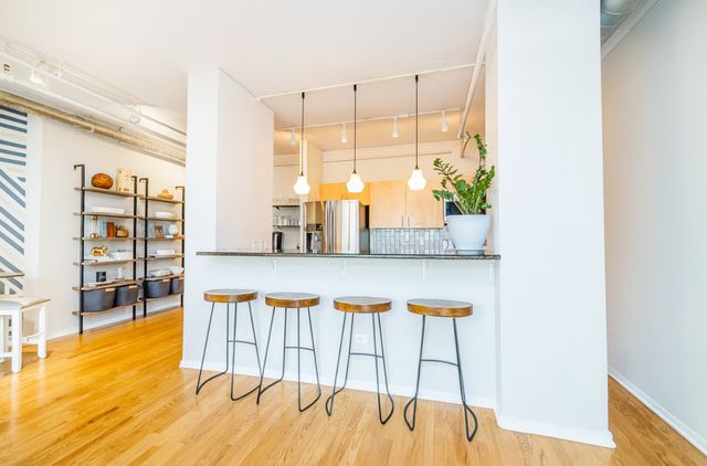 700 W Van Buren Street 801, Chicago, IL 60607