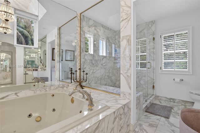 3500 Island Boulevard D201, Aventura, FL 33160
