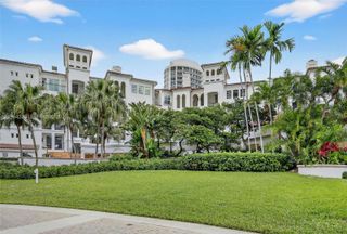 3500 Island Boulevard D201, Aventura, FL 33160