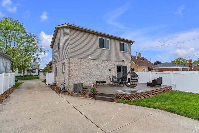 917 9th Street, Wyandotte, MI 48192
