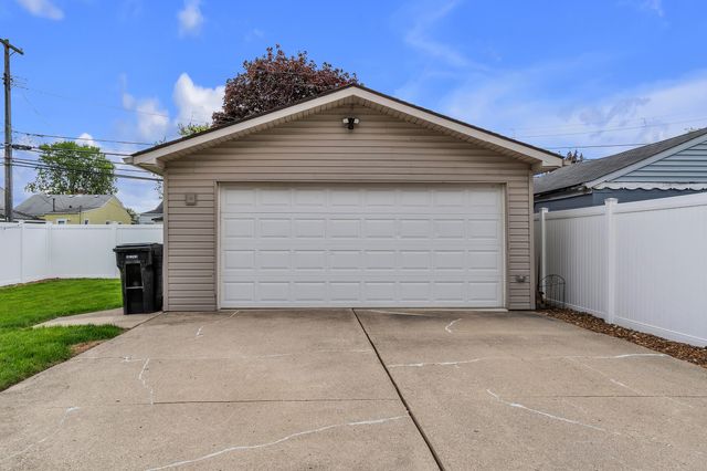 917 9th Street, Wyandotte, MI 48192