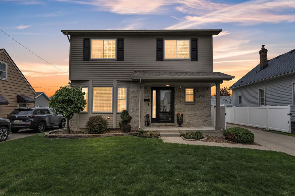 917 9th Street, Wyandotte, MI 48192