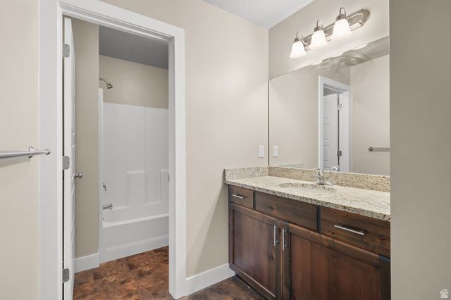 8044 N CLYDESDALE DR, Eagle Mountain, UT 84005